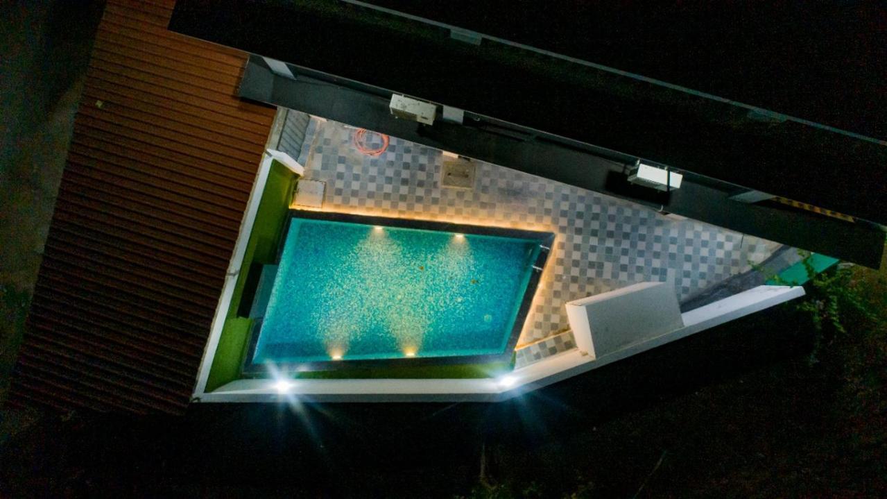 Empyrean Stay Ll 3Bhk Ll Jaguar Villa Ll Ac Ll Pvt Pool Ll Luxury Lonavala Exterior foto